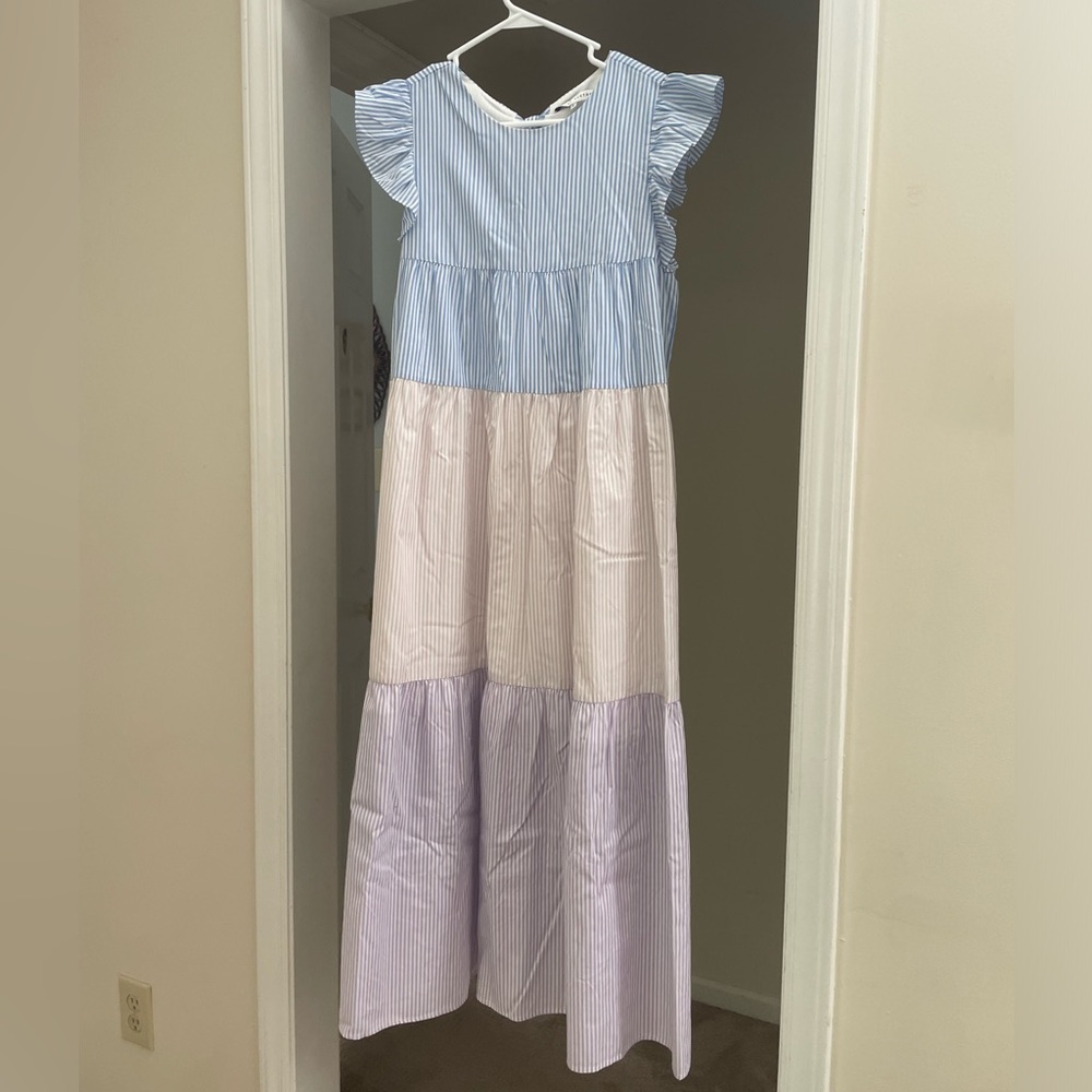 Size small English Factory dress. Worn only 3x!